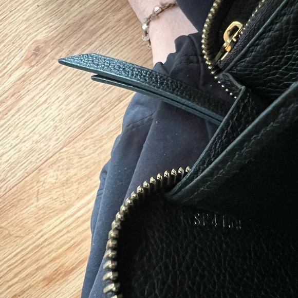 GORGEOUS Louis Vuitton Black Monogram Embossed Zip Wallet with Gold Hardware - Picture 10 of 14